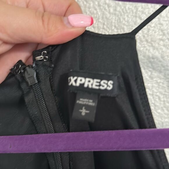 Express- black cropped lace-up lace romper- Size large - Picture 5 of 10